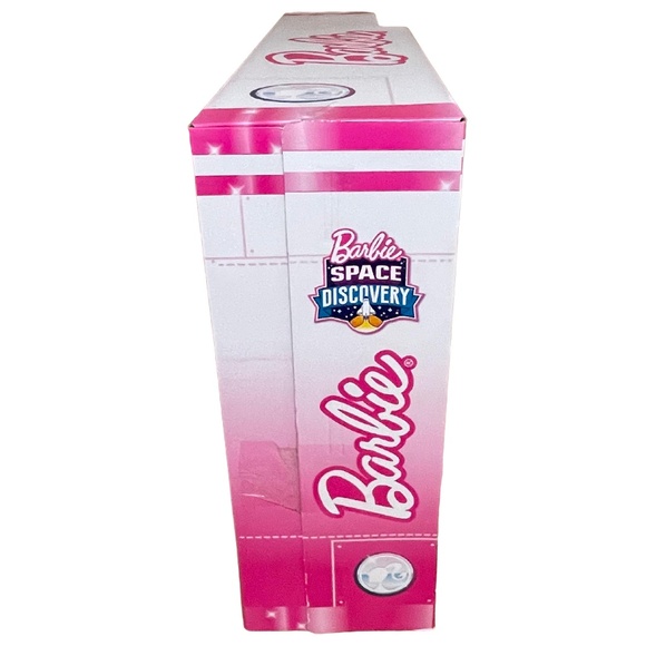 Barbie Space Discovery Space Station Playset With 20 + Pieces NEW! - Picture 5 of 6